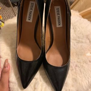 Steve Madden Shoes - Pointed toe Steve Madden heels Steve Madden Shoes - Pointed toe Steve Madden heels
